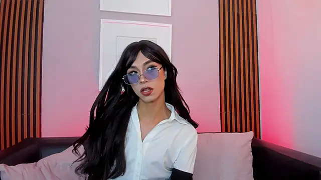 Miss sunshinee online show from 8, 4, 2026