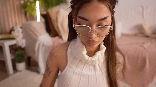 SashaFererra online show from 2, 4, 2026