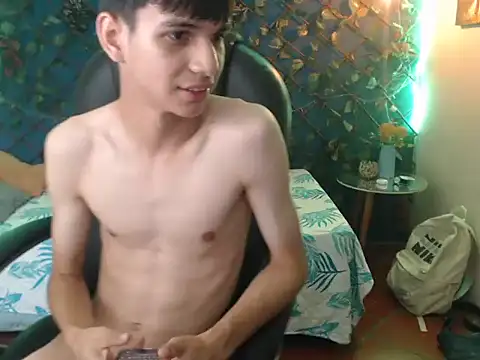 Snapshot of maxim_rod chatting on 2, 4, 2026 maxim rod online show from 2, 4, 2026