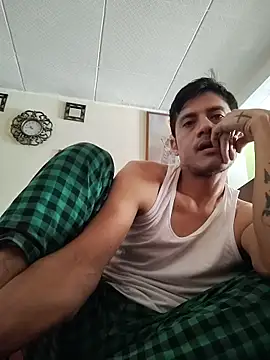 Snapshot of Paul_Velvet chatting on 6, 4, 2026 Paul Velvet online show from 6, 4, 2026