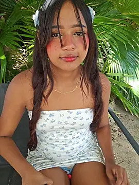 Snapshot of Pretty_karol chatting on 24, 5, 2026 Pretty karol online show from 24, 5, 2026