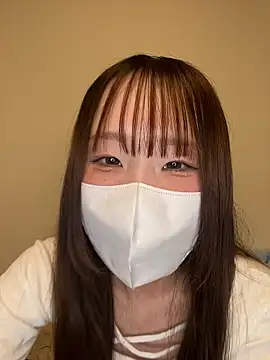 Snapshot of moechan_mero chatting on 7, 5, 2026 moechan mero online show from 7, 5, 2026