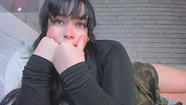 Snapshot of NatalForsy chatting on 6, 4, 2026 NatalForsy online show from 6, 4, 2026