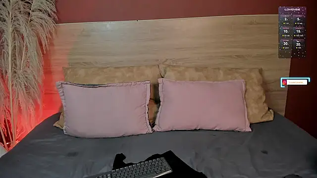Snapshot of crystal_arlette_ chatting on 18, 4, 2026 crystal arlette online show from 18, 4, 2026