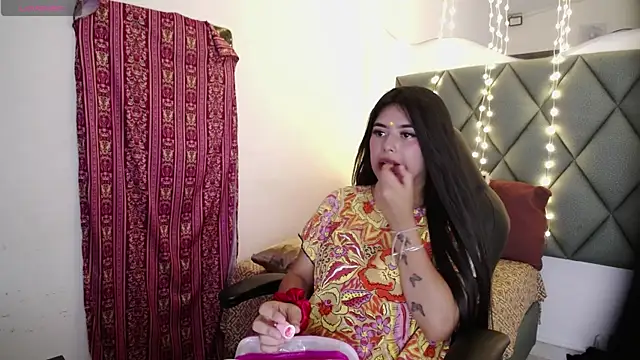 Snapshot of devika_kumar chatting on 25, 5, 2026 devika kumar online show from 25, 5, 2026
