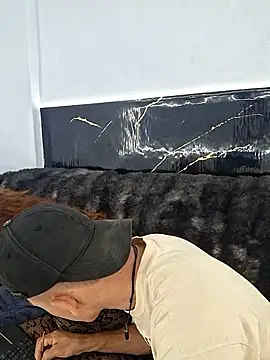 Snapshot of MeridaHilton chatting on 11, 4, 2026 MeridaHilton online show from 11, 4, 2026