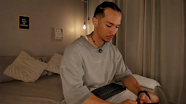 dominik drake online show from 30, 4, 2026