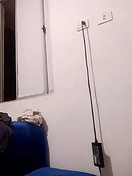 Snapshot of miguellccadena chatting on 3, 4, 2026 miguellccadena online show from 3, 4, 2026