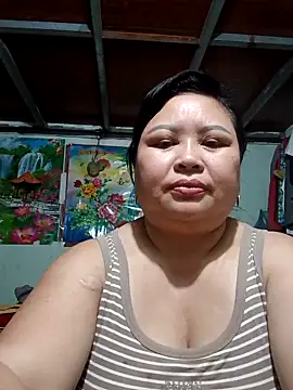 Snapshot of Monglan-c chatting on 7, 5, 2026 Monglan-c online show from 7, 5, 2026