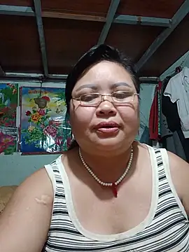 Snapshot of Monglan-c chatting on 19, 6, 2026 Monglan-c online show from 19, 6, 2026