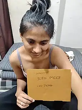 sexy couple liv online show from 9, 4, 2026