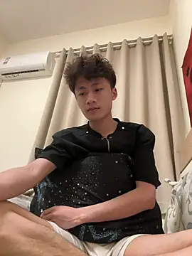 sexyboy-3525 online show from 1, 4, 2026