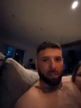 Snapshot of NanouJuju chatting on 24, 4, 2026 NanouJuju online show from 24, 4, 2026