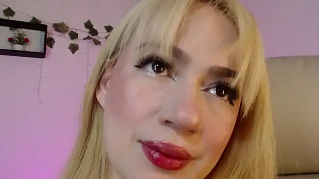Snapshot of Carolina_2403 chatting on 29, 5, 2026 Carolina 2403 online show from 29, 5, 2026