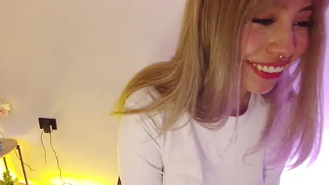Snapshot of Evannia chatting on 18, 5, 2026 Evannia online show from 18, 5, 2026
