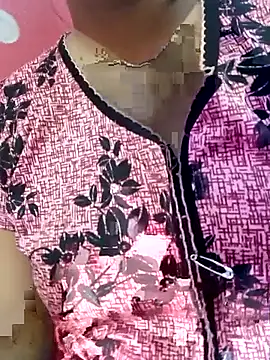 itz-liliroy online show from 5, 4, 2026