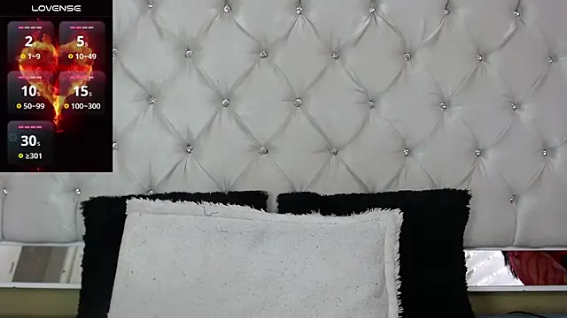 Snapshot of MistressNyx_ chatting on 28, 5, 2026 MistressNyx online show from 28, 5, 2026