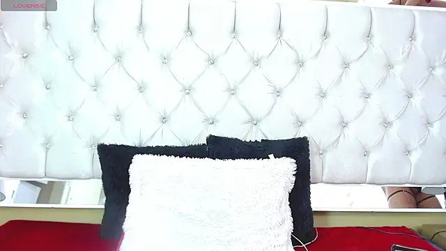 Snapshot of MistressNyx_ chatting on 4, 6, 2026 MistressNyx online show from 4, 6, 2026