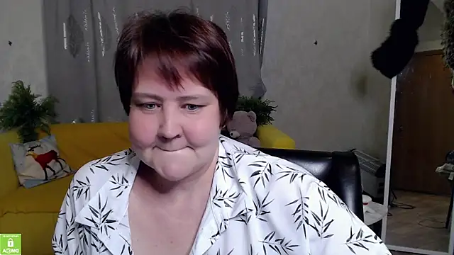 Snapshot of QUEEN02030 chatting on 22, 4, 2026 QUEEN02030 online show from 22, 4, 2026