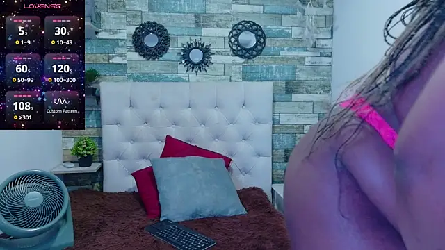 Snapshot of Skylernaomi chatting on 18, 5, 2026 Skylernaomi online show from 18, 5, 2026