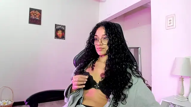 Isis black online show from 13, 4, 2026