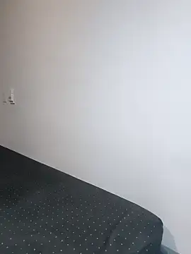 aleenavarro online show from 7, 4, 2026