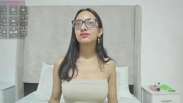 Charlotte Benette online show from 13, 5, 2026