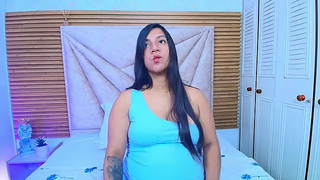 Snapshot of Lunaa_Rossee chatting on 15, 5, 2026 Lunaa Rossee online show from 15, 5, 2026