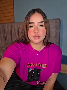 Snapshot of Salma_saad chatting on 9, 6, 2026 Salma saad online show from 9, 6, 2026