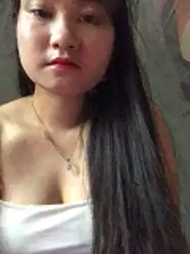 Snapshot of Linh_Hoang chatting on 19, 4, 2026 Linh Hoang online show from 19, 4, 2026