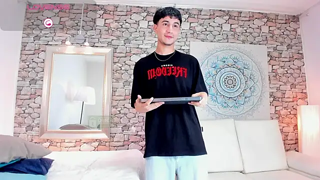 Snapshot of Taylor_Brooks chatting on 13, 5, 2026 Taylor Brooks online show from 13, 5, 2026