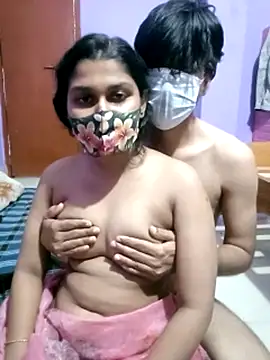 Snapshot of Jerin_Couple61 chatting on 7, 5, 2026 Jerin Couple61 online show from 7, 5, 2026