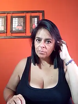 lucianamorocha online show from 8, 4, 2026