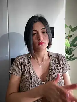SeleneHale online show from 8, 6, 2026