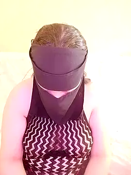 Queen Lola online show from 1, 4, 2026