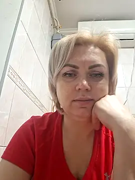 SylvieGold453 online show from 1, 4, 2026