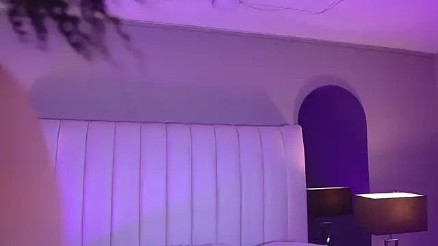 LuxyLux  online show from 28, 4, 2026