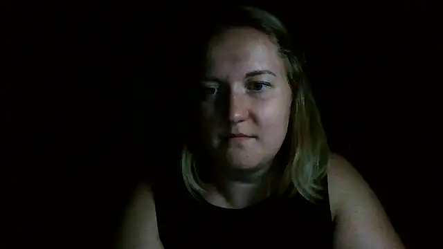 Snapshot of TinaKittyX chatting on 25, 6, 2026 TinaKittyX online show from 25, 6, 2026