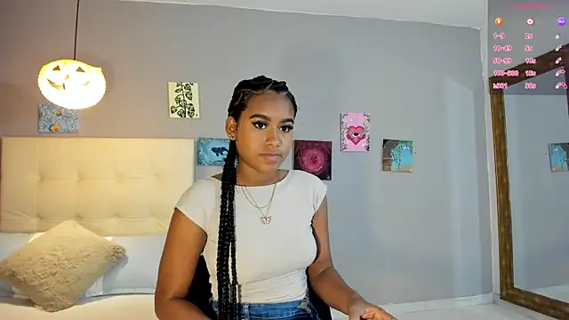 Snapshot of Melaniaa_Roussee chatting on 11, 5, 2026 Melaniaa Roussee online show from 11, 5, 2026