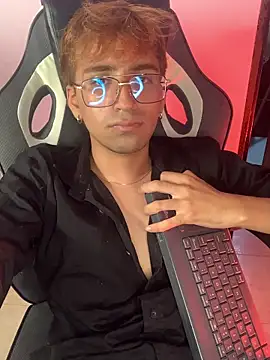 Snapshot of JeremySanders1_ chatting on 6, 4, 2026 JeremySanders1 online show from 6, 4, 2026