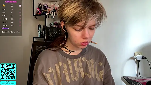 MadalynNosel online show from 26, 4, 2026
