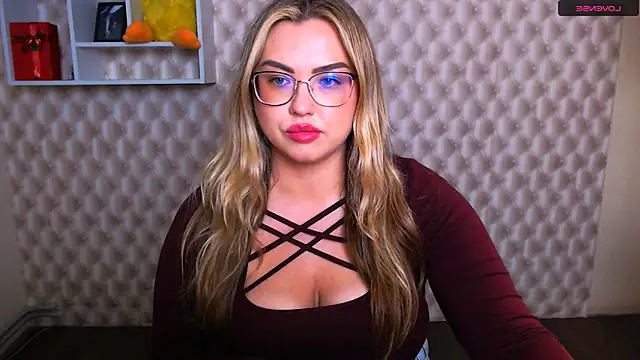 Snapshot of AminaSoul_ chatting on 15, 5, 2026 AminaSoul online show from 15, 5, 2026