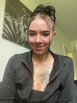 zoeelinks online show from 14, 4, 2026