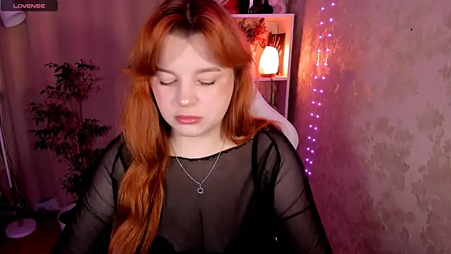 Snapshot of Lizzie_sun chatting on 24, 4, 2026 Lizzie sun online show from 24, 4, 2026