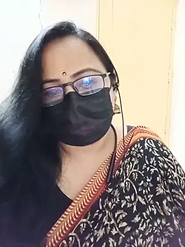 Snapshot of monisha_cam chatting on 18, 6, 2026 monisha cam online show from 18, 6, 2026