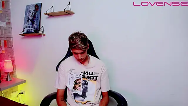Snapshot of flaquito___ chatting on 10, 4, 2026 flaquito online show from 10, 4, 2026