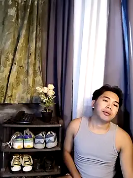 Snapshot of urNaugthy_JndxzZ chatting on 23, 4, 2026 urNaugthy JndxzZ online show from 23, 4, 2026