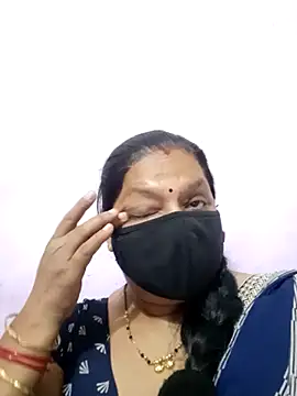 Snapshot of PINKI_024 chatting on 30, 4, 2026 PINKI 024 online show from 30, 4, 2026