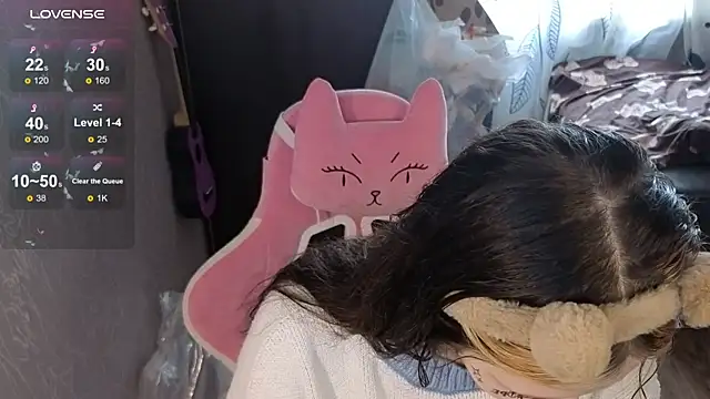 Snapshot of Liaa_Lii chatting on 14, 4, 2026 Liaa Lii online show from 14, 4, 2026