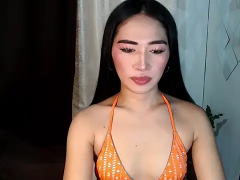 Snapshot of urasiankylie chatting on 20, 5, 2026 urasiankylie online show from 20, 5, 2026